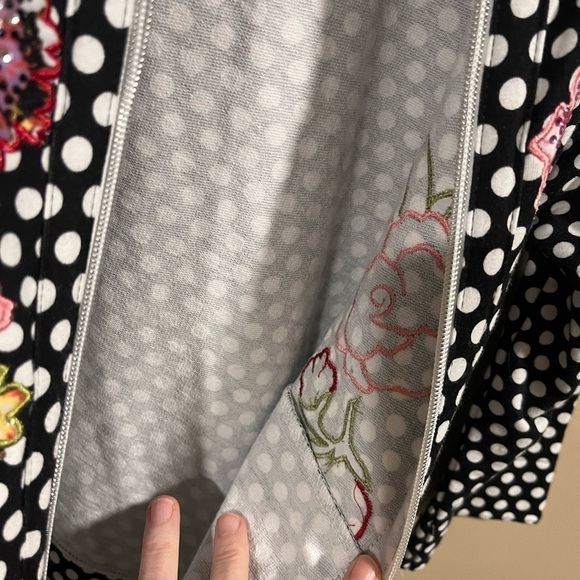 Onque Casuals Chic Black Polka Dot Floral Zipper Cardigan PS Artsy Festival - Picture 5 of 10